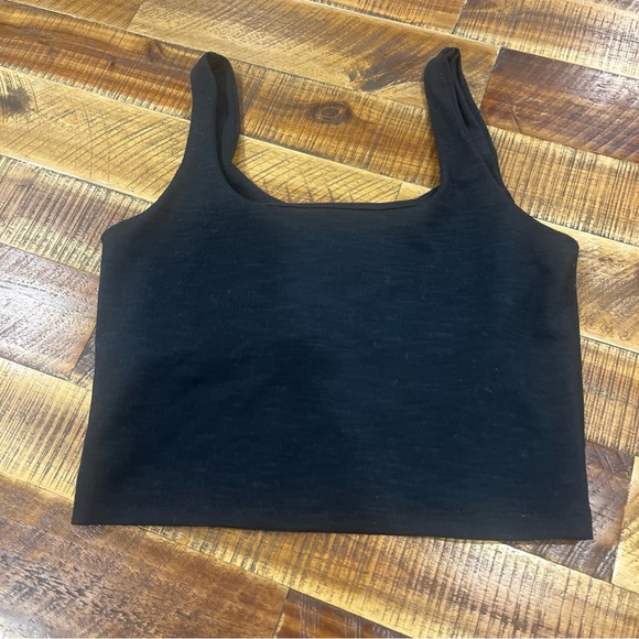 Beyond Yoga Tops - Beyond Yoga Black Fitted Crop Tank Top